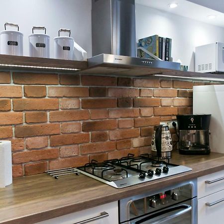 Cichy apartament w centrum OZONOWANY PO KAŻDYM POBYCIE Cracóvia Exterior foto